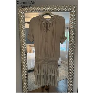Current Air - size small - silver